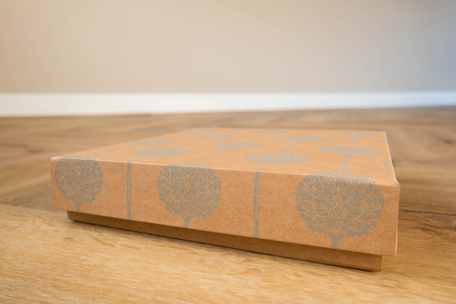 Folio album box packaging with tree design