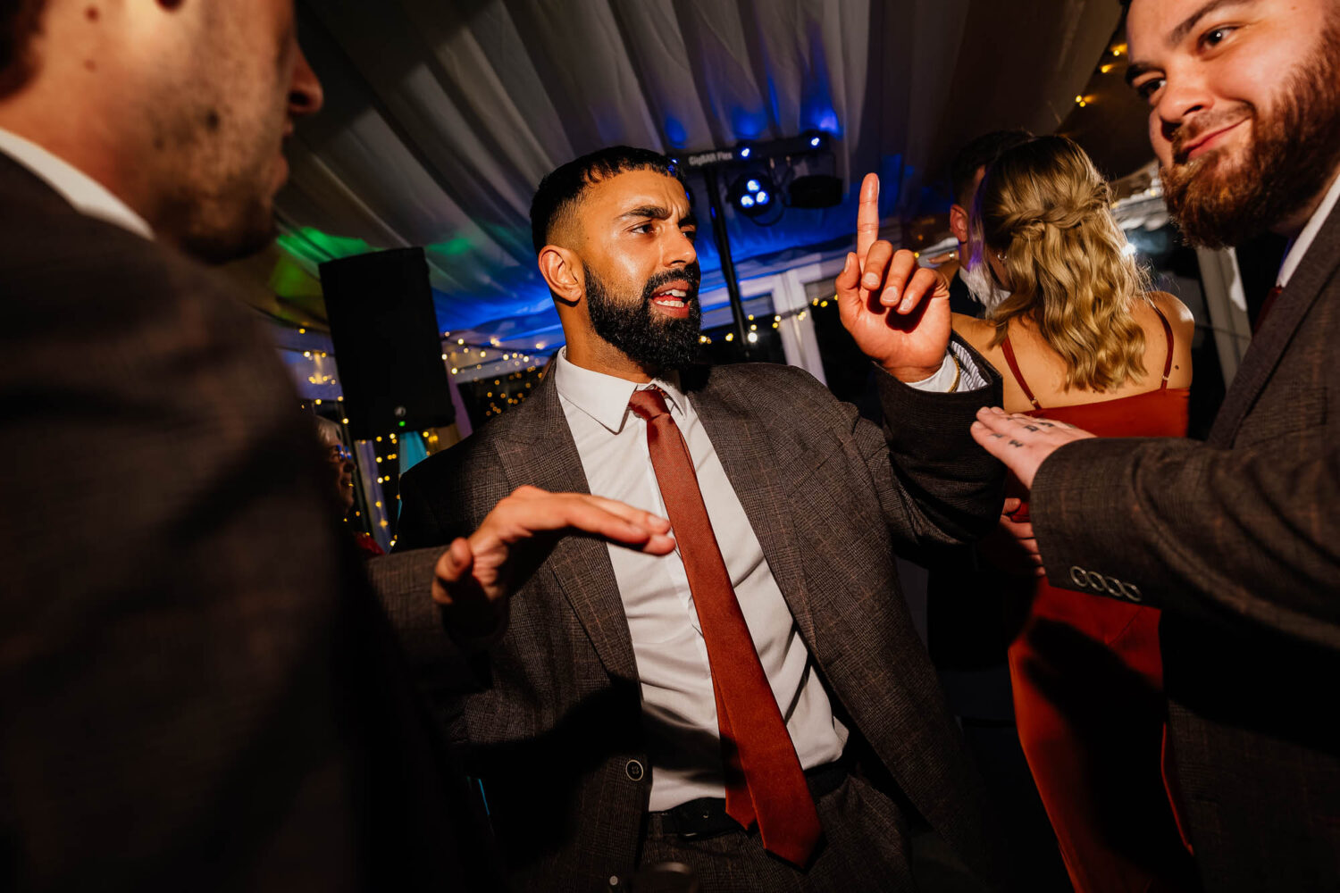 Groomsmen on the dancefloor