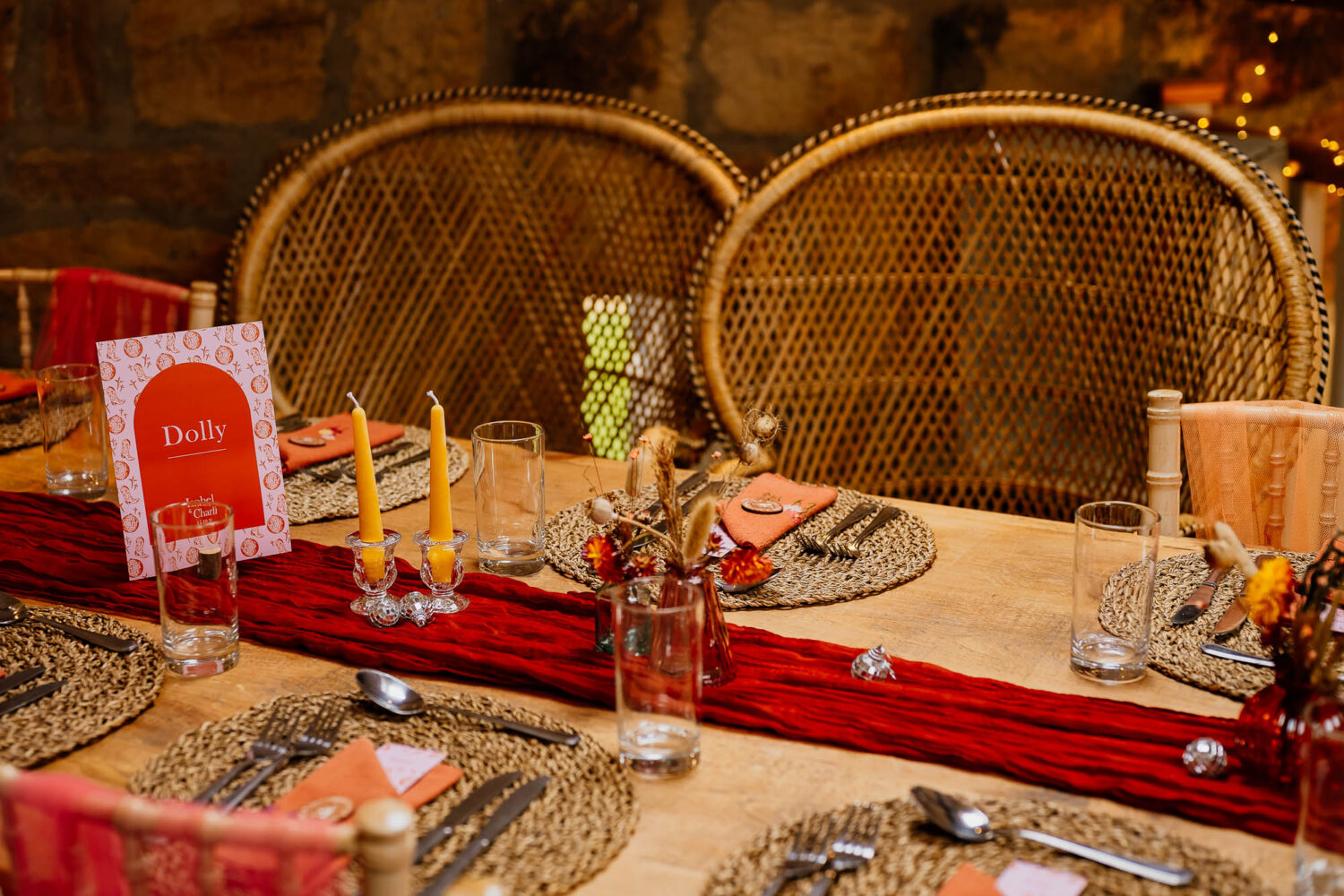 Autumn wedding decor with mini disco balls and dried flowers