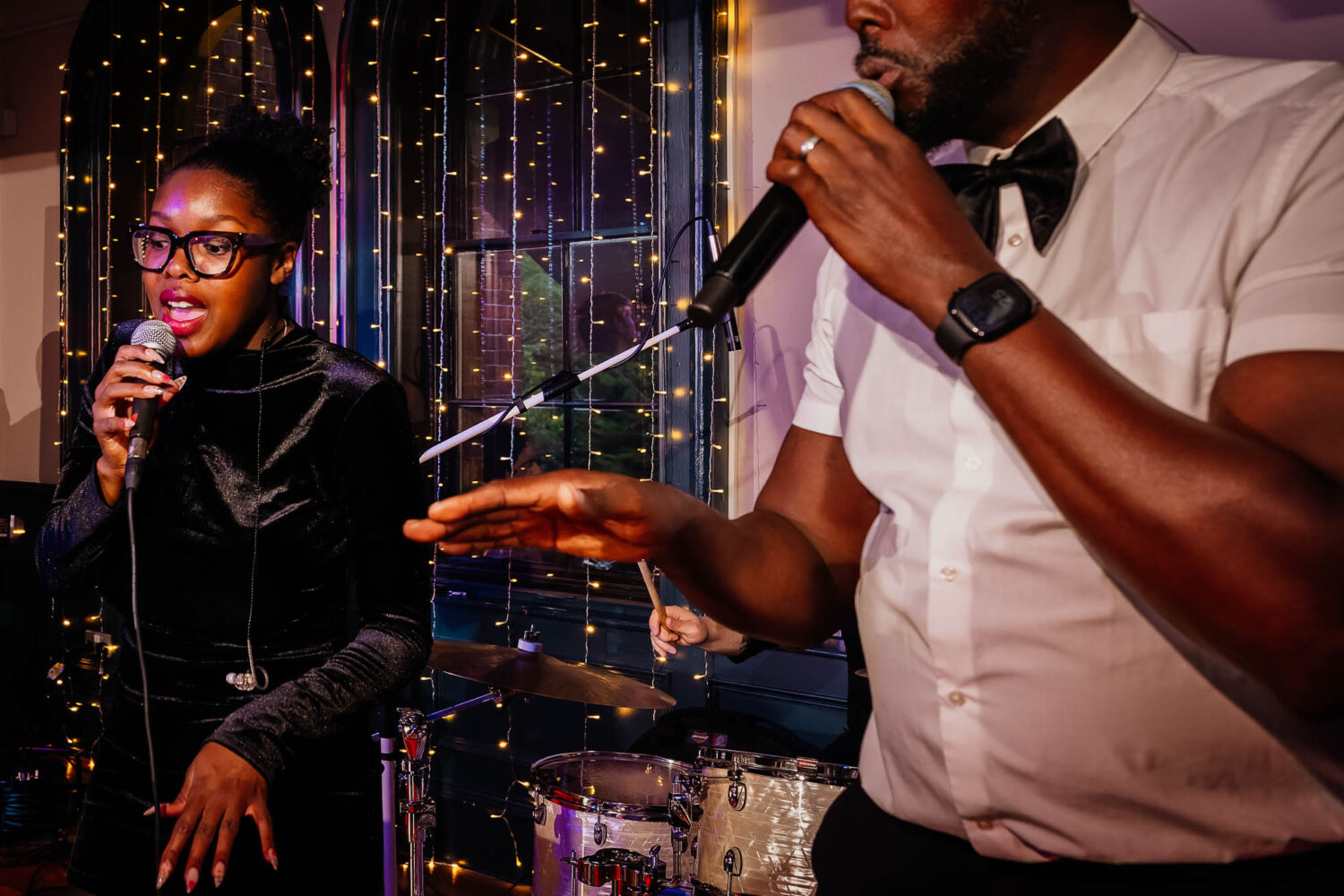 Live band singers at The Faversham wedding